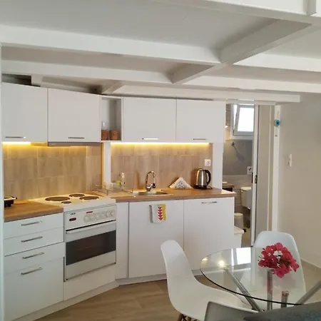 Center Loft * Spata (East Attica)