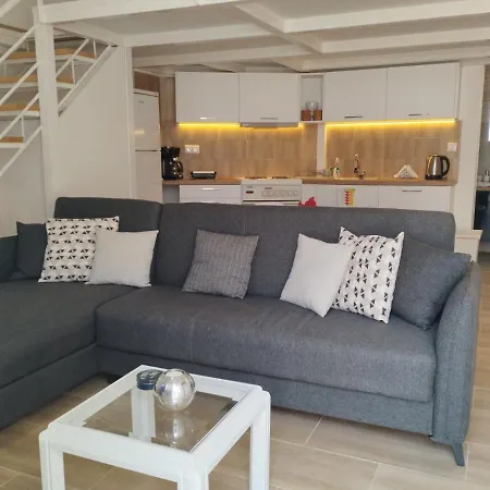 Center Loft *